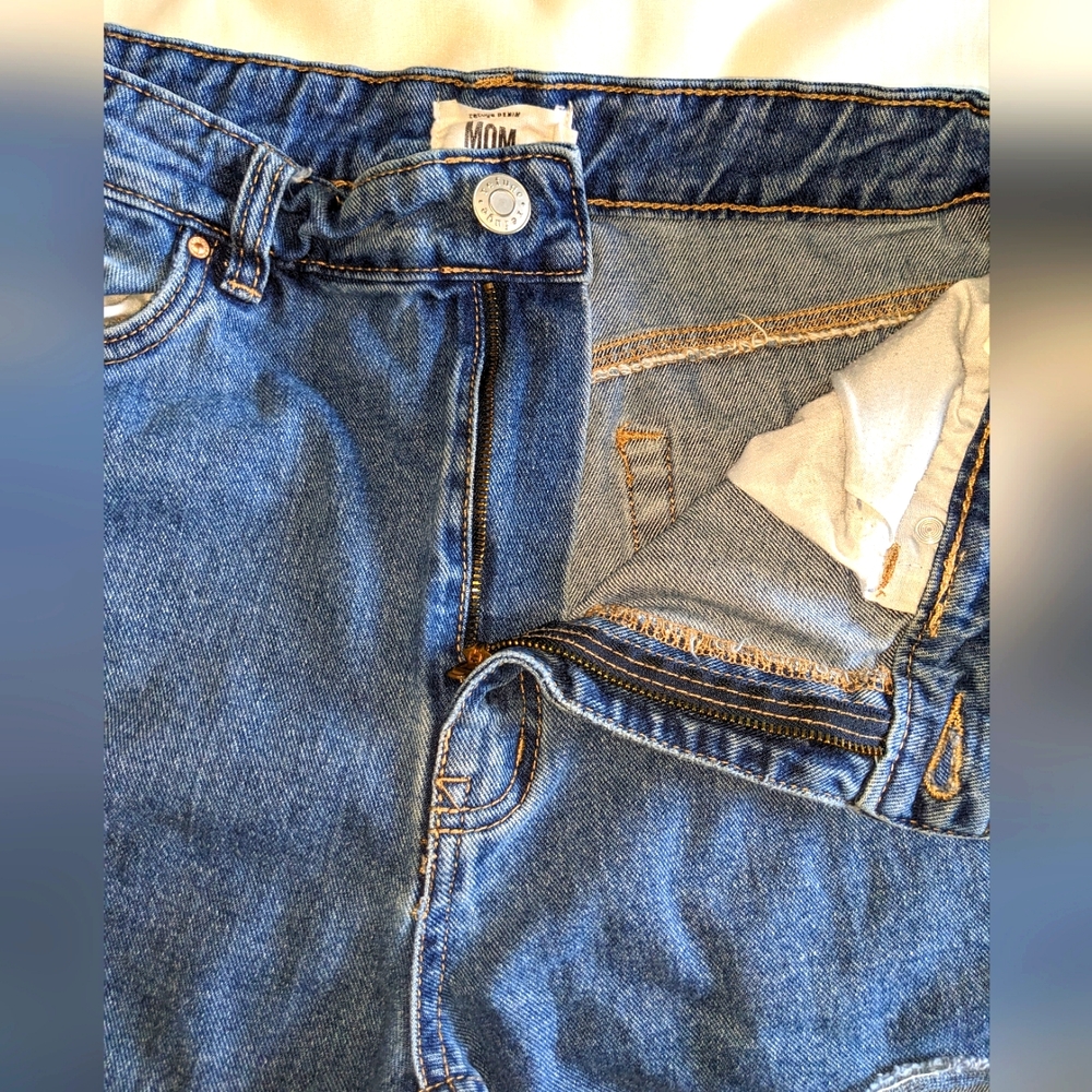 Refuge Denim MOM Distressed Jeans - Picture 9 of 16